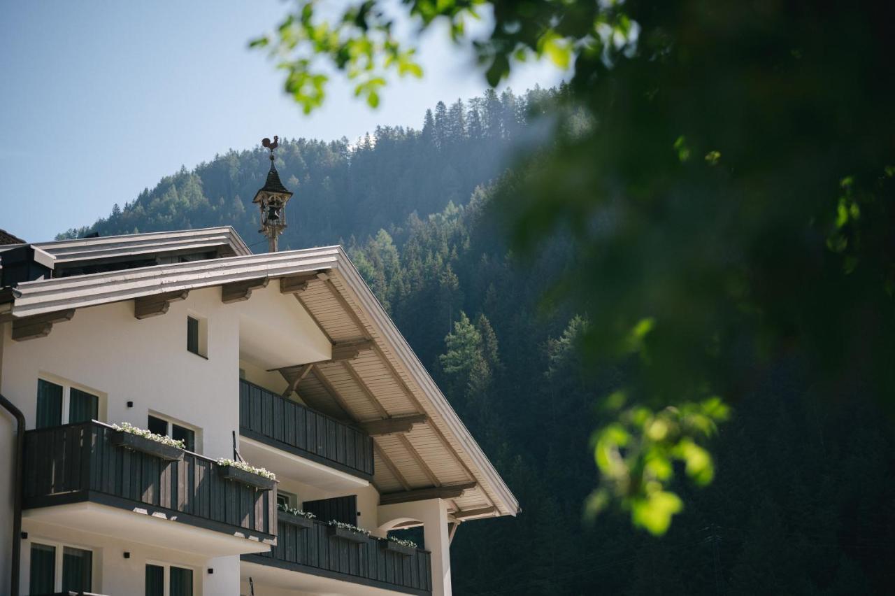Fronza - Your Hike & Mountain Hotel Lutago